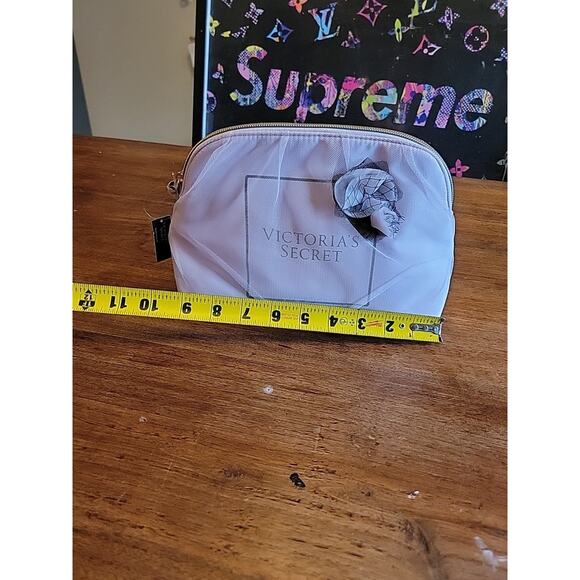 Victoria's Secret MESH TEASE Clutch Bag Purse Pouch MAKE UP CASE AUTHENTIC - Picture 6 of 9